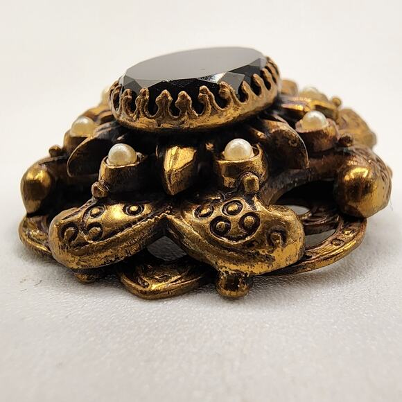 Antique Victorian Mourning Brooch c.1890–1910 with Later Safety Clasp Conversion - Picture 3 of 8
